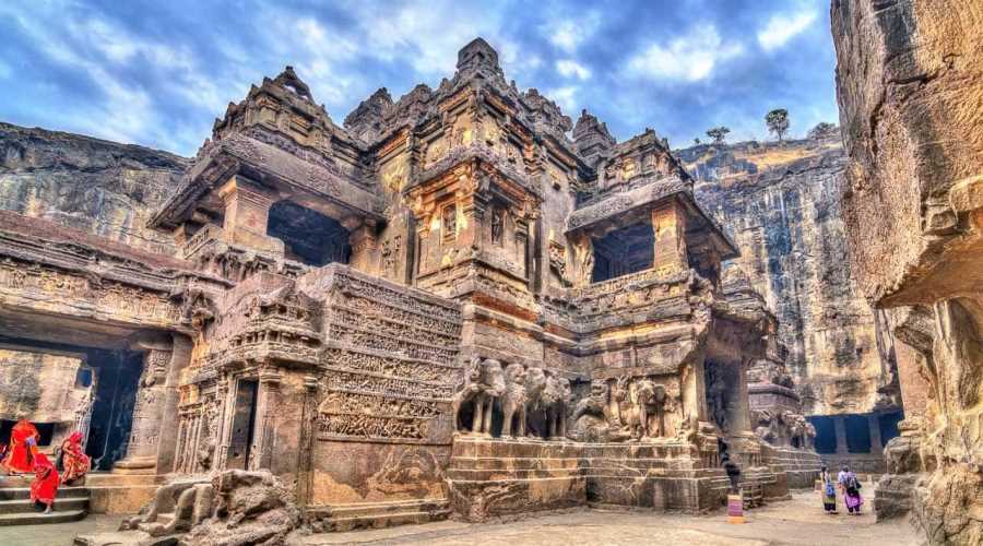 The Ajanta Ellora Package: A Cultural Odyssey